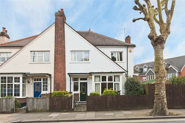 4 Bedroom Semi-Detached House To Rent In Villiers Avenue, Surbiton, Surrey, KT5