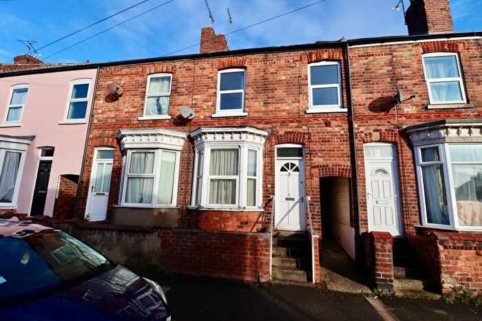 3 Bedroom Terraced House For Sale In Victoria Terrace, Lincoln, LN1