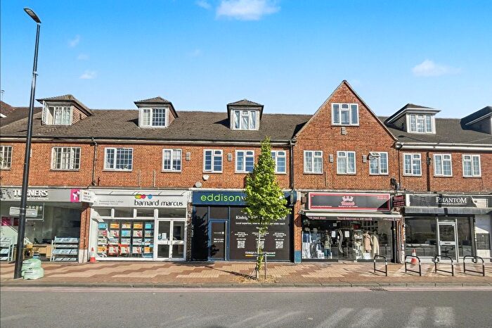 2 Bedroom Flat For Sale In London Road, Morden, SM4