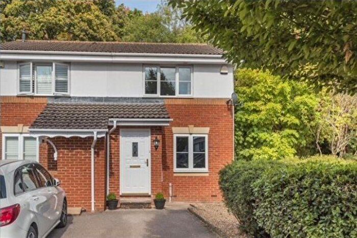 2 Bedroom Property To Rent In Helegan Close, Orpington, BR6