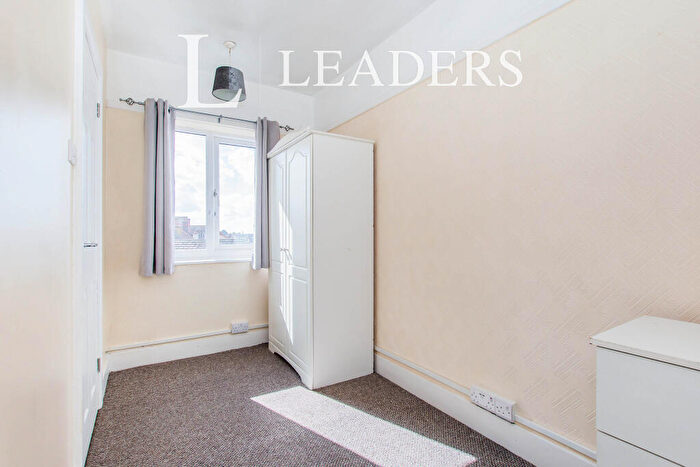 1 Bedroom Flat To Rent In South Parade, Skegness, PE25