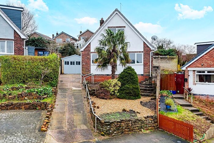 3 Bedroom Detached House For Sale In South View Road, Carlton, NG4