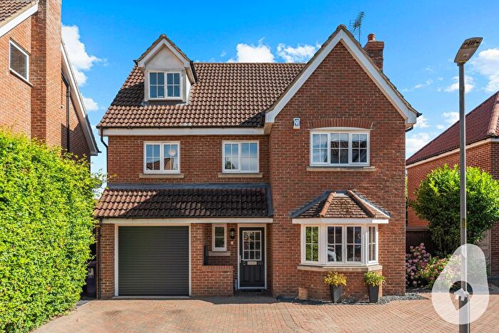 5 Bedroom Detached House For Sale In Cleveland Way, Stevenage, Hertfordshire, SG1