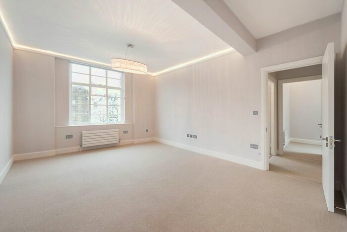 2 Bedroom Flat To Rent In Clareville Court, Clareville Grove, South Kensington, SW7