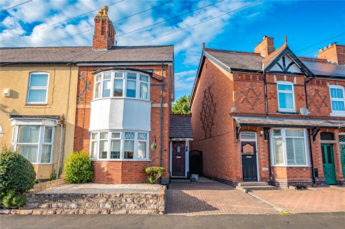 3 Bedroom End Of Terrace House For Sale In Victoria Road, Bromsgrove, Worcestershire, B61
