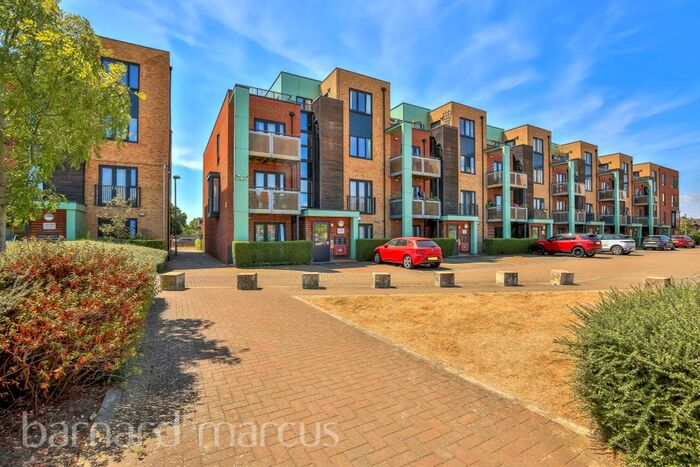 1 Bedroom Flat To Rent In Aventine Avenue, Mitcham, CR4