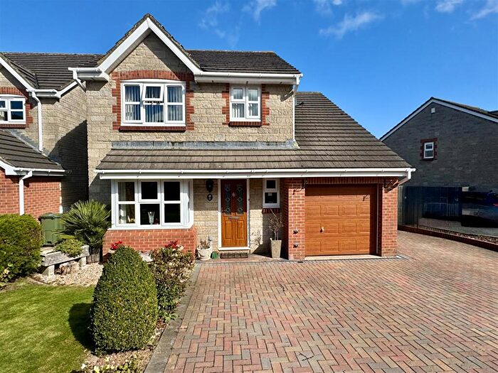 4 Bedroom Detached House For Sale In Nightingale Rise, Portishead, BS20