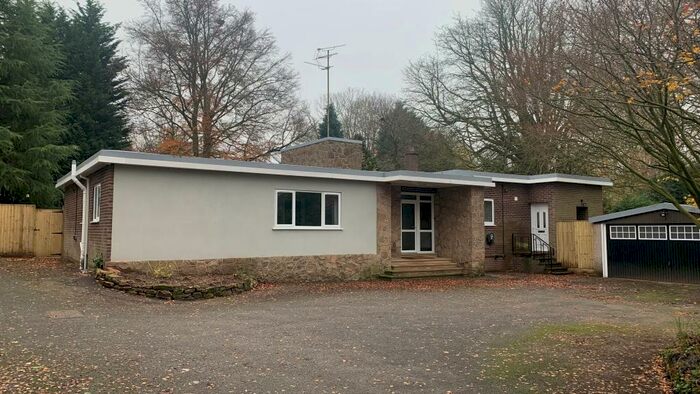 4 Bedroom Bungalow To Rent In High Oakham Road, Mansfield, NG18