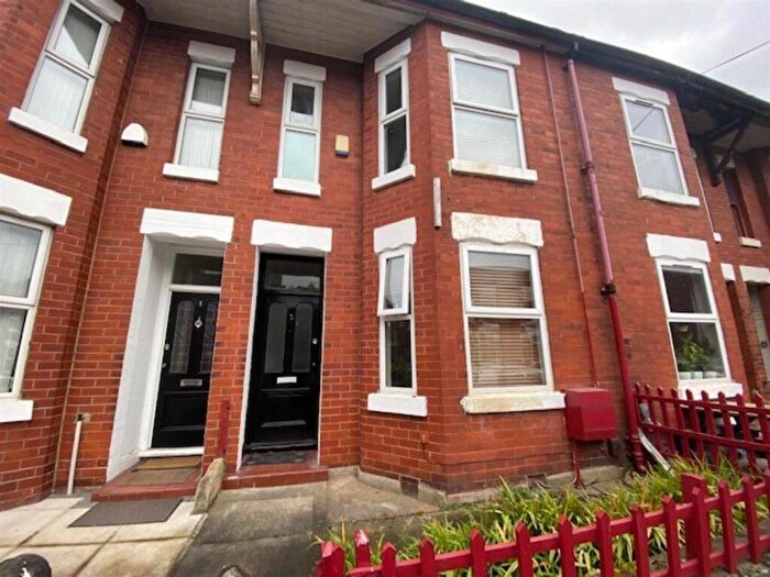 6 Bedroom Private Hall To Rent In Standish Road (), Fallowfield, Manchester, M14
