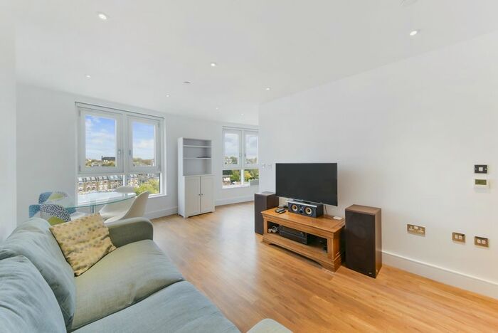 1 Bedroom Flat To Rent In Gillespie Court, Queensland Terrace, Islington, N7