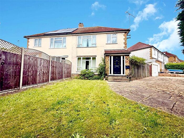 3 Bedroom Semi-Detached House For Sale In Farm Road, Frimley, Camberley, Surrey, GU16