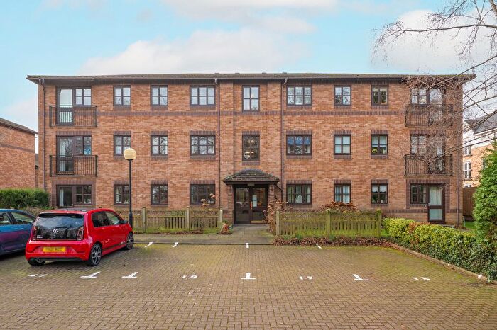 2 Bedroom Flat For Sale In Wetherby Road, Wedderburn Lodge Wetherby Road, HG2