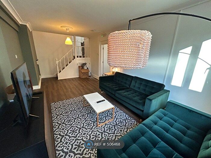 7 Bedroom Terraced House To Rent In Alloa Road, London, SE8