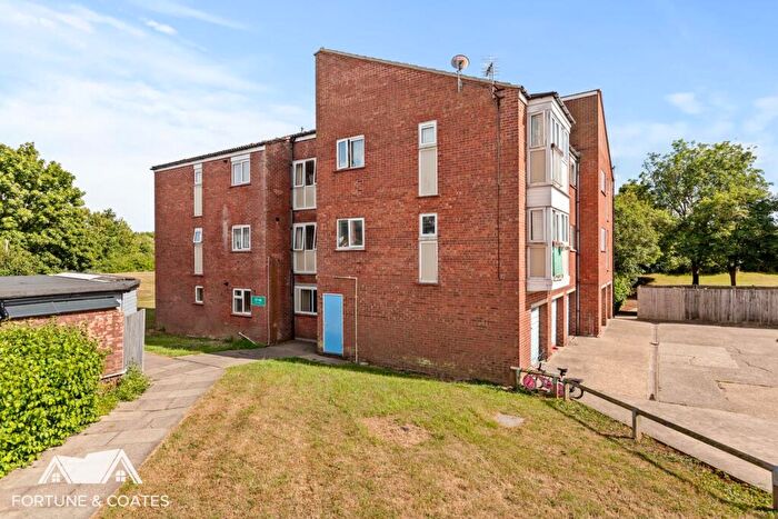 2 Bedroom Flat For Sale In Red Willow, Harlow, CM19
