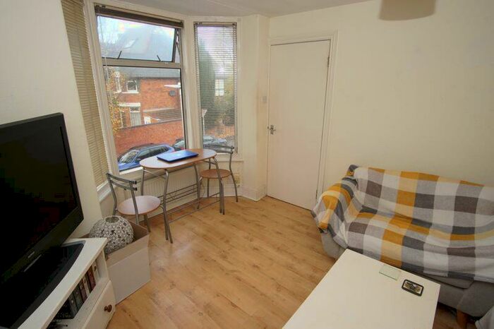 1 Bedroom Apartment To Rent In Henry Road, Kingsholm, Gloucester, GL1