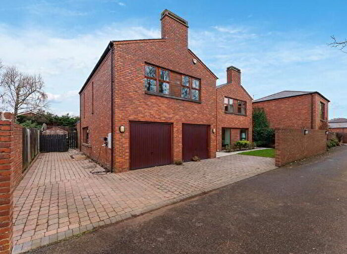 4 Bedroom Detached House For Sale In Quarterlands Lane, Lisburn, BT27