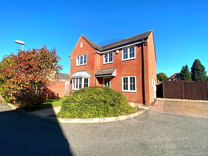 4 Bedroom Detached House To Rent In Humberstone Park Close, Leicester, LE5