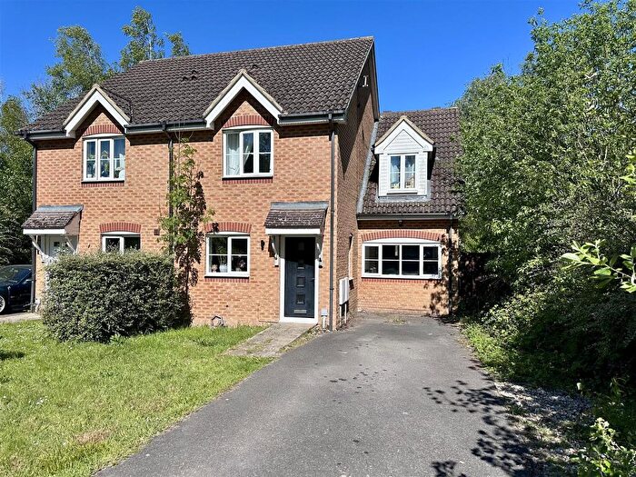 3 Bedroom Property For Sale In Squirrel Lane, Ashford, TN25