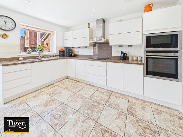 4 Bedroom Detached House For Sale In Redwood Drive, Blackpool, FY4