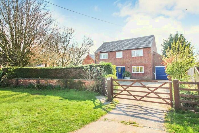 4 Bedroom Detached House For Sale In Fulmodeston Road, Hindolveston, Dereham, NR20