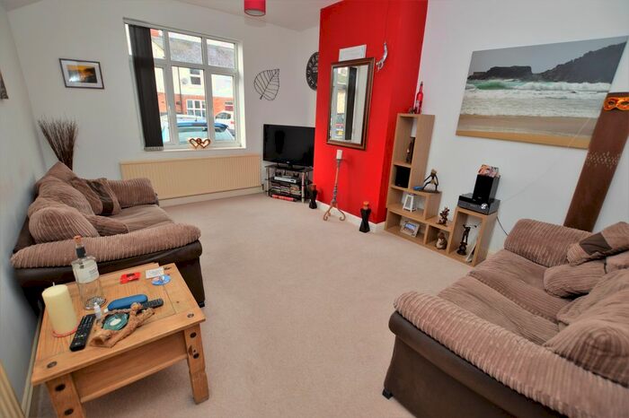 2 Bedroom Bungalow To Rent In Horsewell Lane, Wigston, Leicestershire, LE18