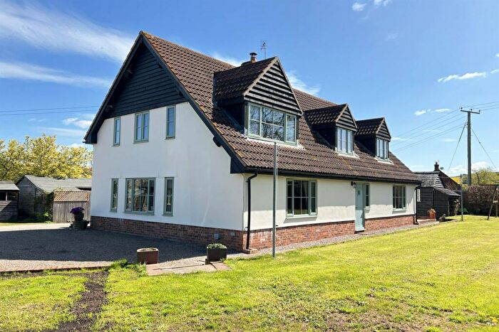 4 Bedroom Detached House For Sale In Kilpeck, Hereford, HR2