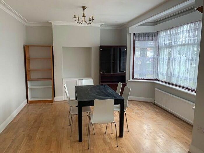 3 Bedroom Semi-Detached House To Rent In Limesdale Gardens, Edgware, HA8