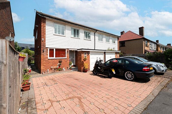 4 Bedroom Semi Detached House For Sale In St. Albans Road, Cheam, Sutton, SM1