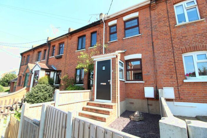 2 Bedroom Terraced House To Rent In Gladstone Road, Hockley, Essex, SS5