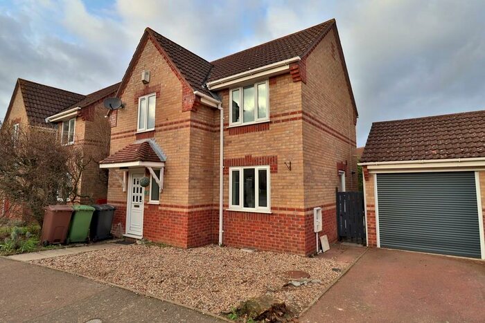 3 Bedroom Detached House To Rent In Foxglove Road, Attleborough, NR17