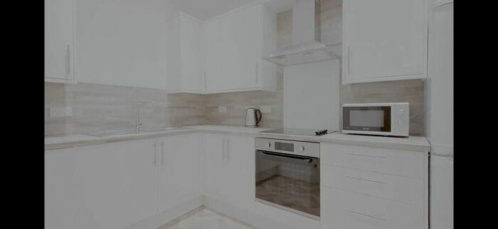 4 Bedroom Flat To Rent In Morrison Street, Tollcross, Edinburgh, EH3