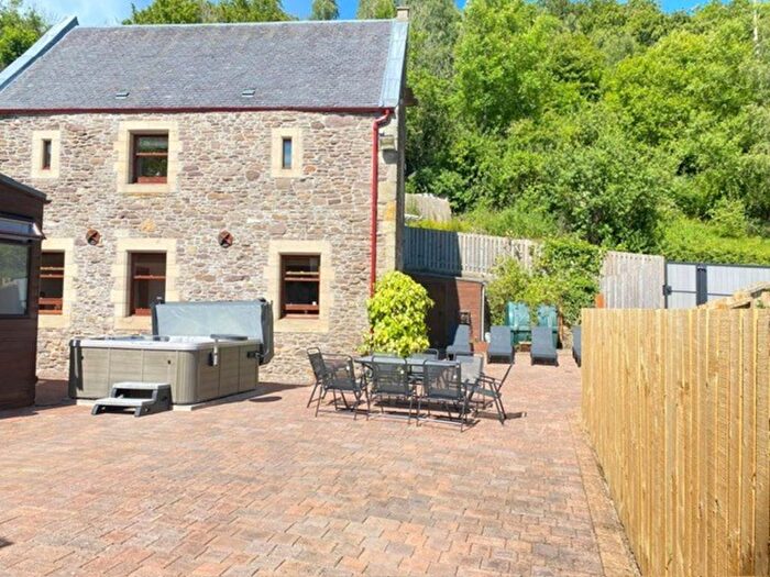 4 Bedroom Detached House To Rent In Old Bridgend, Lanark, ML11