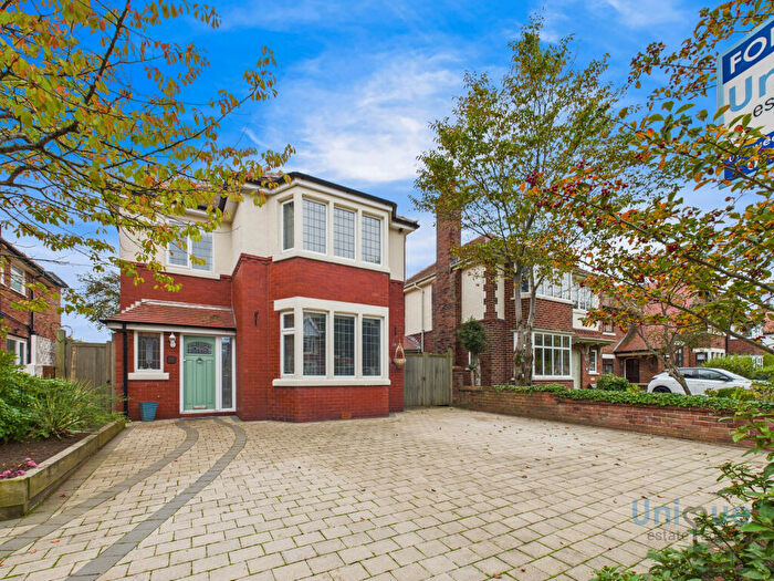 4 Bedroom Detached House For Sale In Newbury Road, Lytham St. Annes, FY8