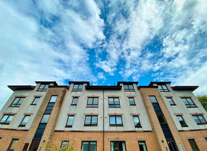 2 Bedroom Flat To Rent In Cleveden Road, Kelvindale, Glasgow, G12