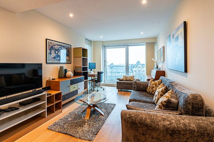 2 Bedroom Flat For Sale In Brewhouse Lane, London, SW15