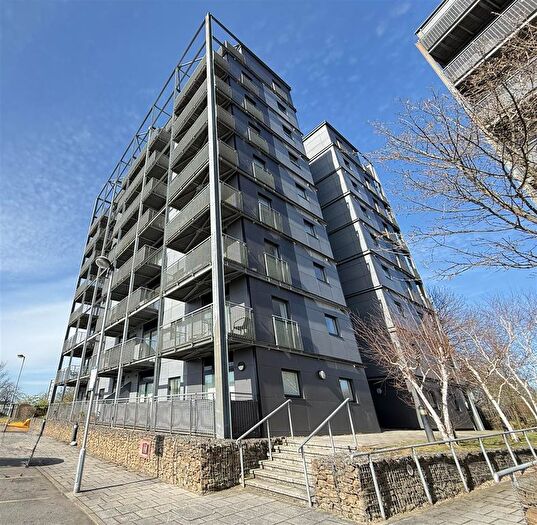 2 Bedroom Flat For Sale In The Cube, The Waterfront, Sportscity, M11