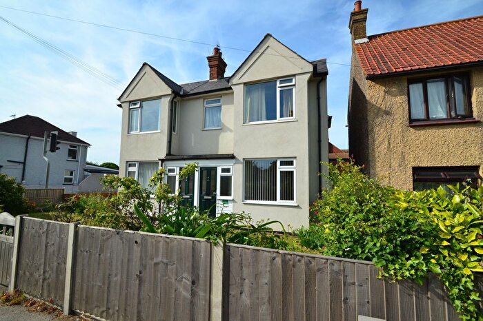 2 Bedroom Flat To Rent In Canterbury Road, Sittingbourne, ME10