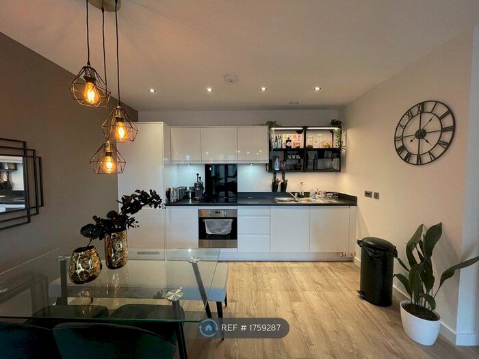 1 Bedroom Flat To Rent In Halley House, London, NW9