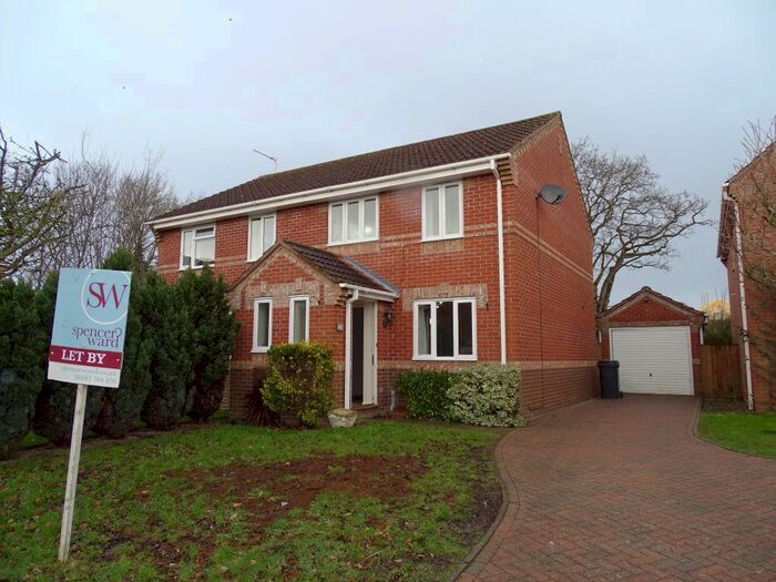 3 Bedroom Property To Rent In Birch Road, Hethersett, Norwich, NR9