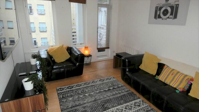1 Bedroom Flat To Rent In Ingram Street, Merchant City, Glasgow, G1