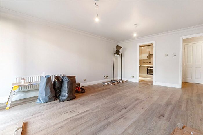 1 Bedroom Flat To Rent In Westminster Bridge Road, London, SE1