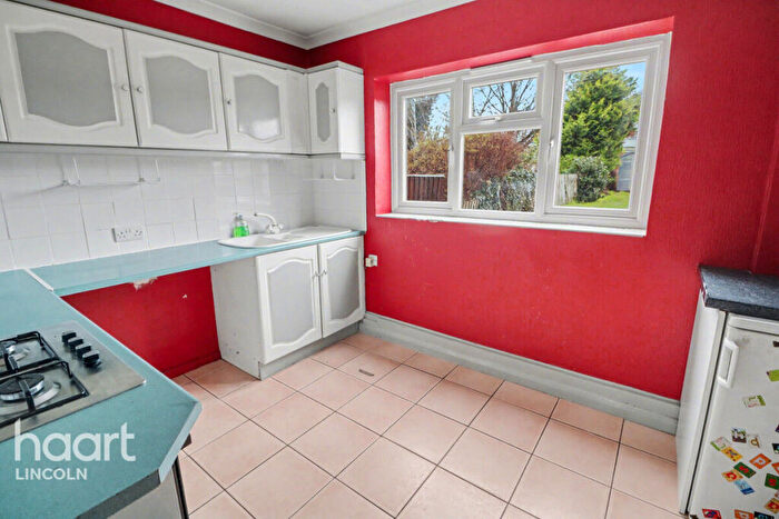 2 Bedroom Semi Detached House For Sale In St Peters Avenue, Lincoln, LN6