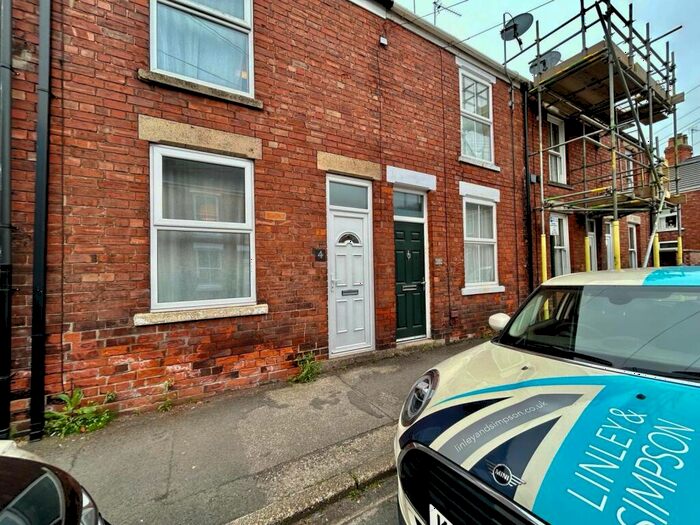 2 Bedroom House To Rent In Regent Street, Beverley, East Riding Of Yorkshire, HU17