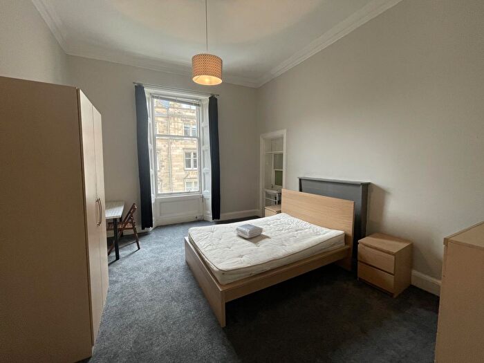 5 Bedroom Flat To Rent In Bruntsfield Gardens, Edinburgh, EH10