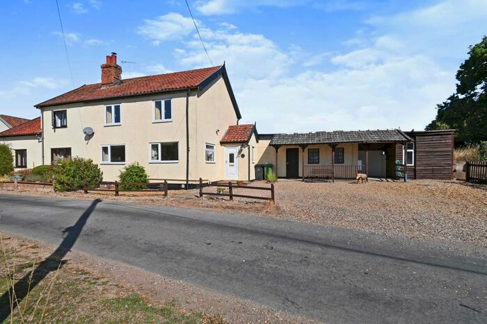 3 Bedroom Semi-Detached House For Sale In Stacksford, Old Buckenham, Attleborough, NR17