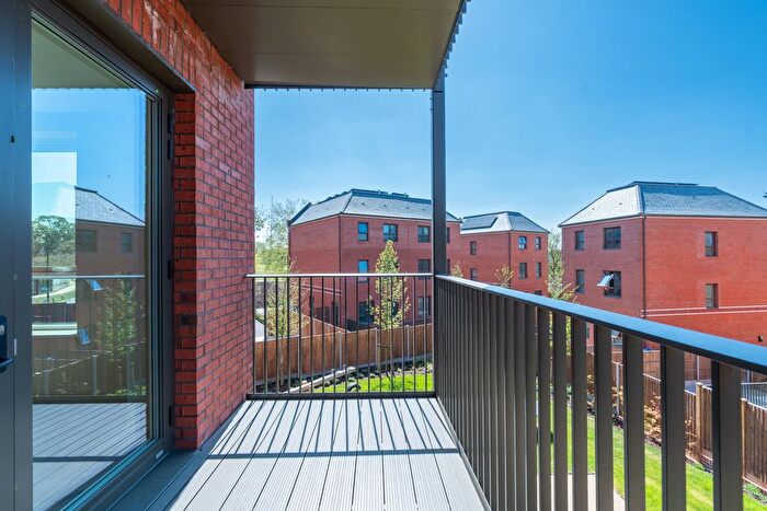 2 Bedroom Flat To Rent In Lapidge Drive, Springfield Village, Wandsworth, SW17
