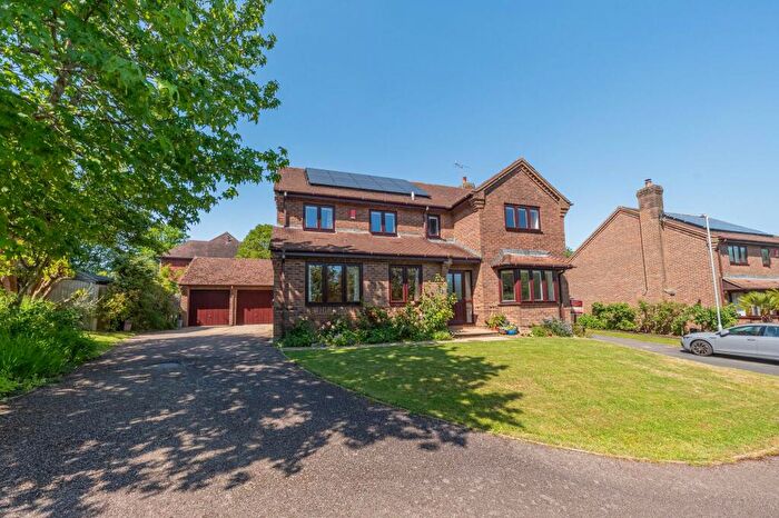 5 Bedroom Detached House For Sale In Strood Gate, Wivelsfield Green, RH17