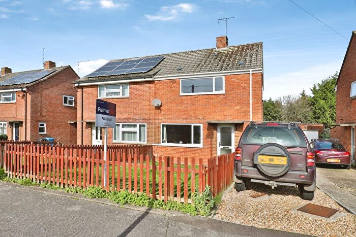 2 Bedroom Semi Detached House For Sale In Turlin Road, Poole, Dorset, BH16