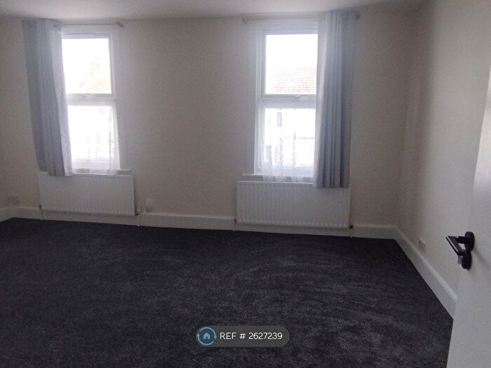 4 Bedroom Terraced House To Rent In Waverley Road, London, SE18