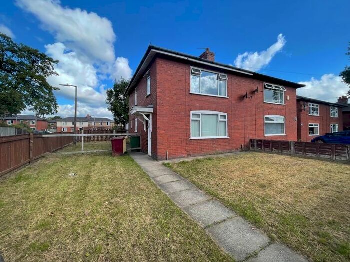 3 Bedroom Semi-Detached House To Rent In Firwood Grove, Tonge Moor, Bolton, BL2